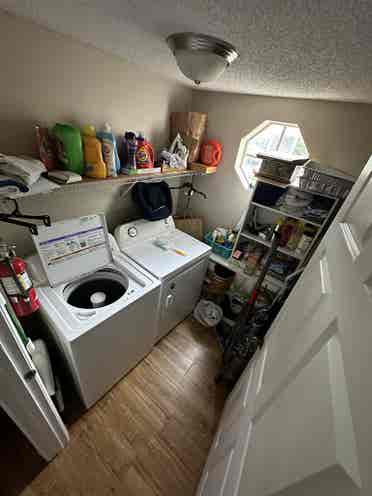bath available in apt