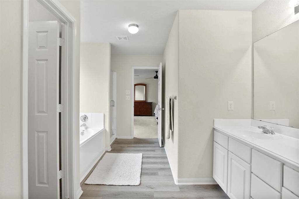 Rooms Available For Rent
