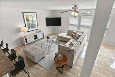 Rooms Available For Rent