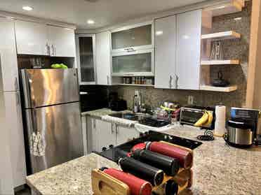 ISO F Roommate 4 Waterfront studio