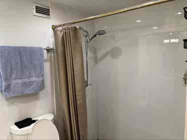 ISO F Roommate 4 Waterfront studio