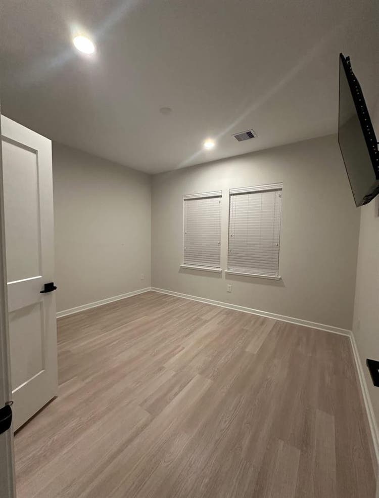 Room for rent in Highland Heights