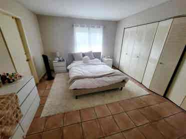 Master bedroom for rent in Kendall.