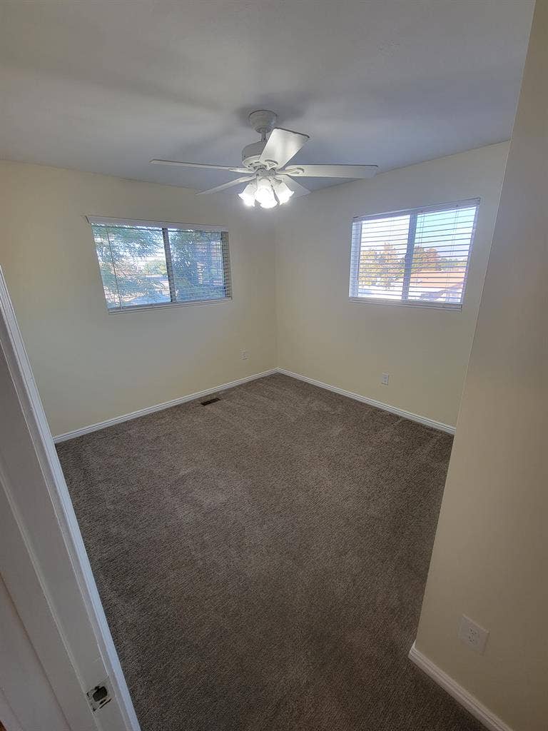 Looking for a roommate sep. 1st
