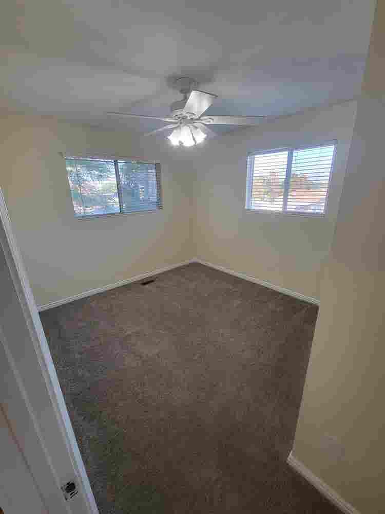 Looking for a roommate sep. 1st