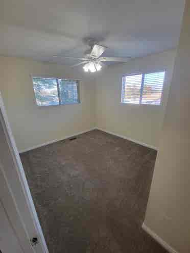 Looking for a roommate sep. 1st
