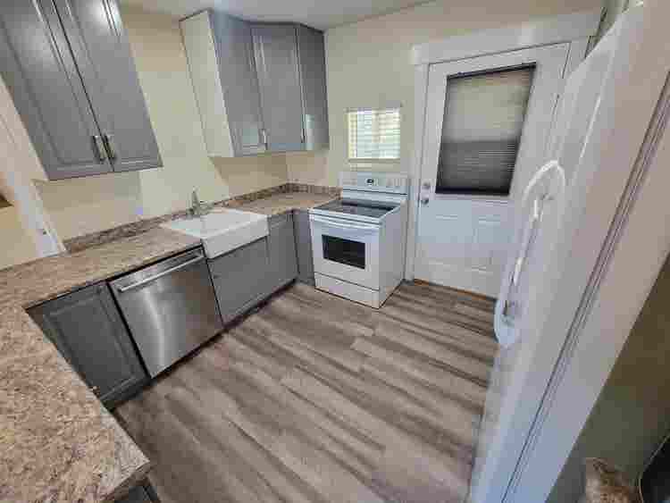 Looking for a roommate sep. 1st