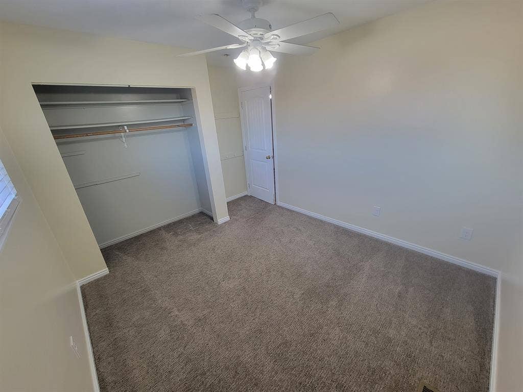 Looking for a roommate sep. 1st