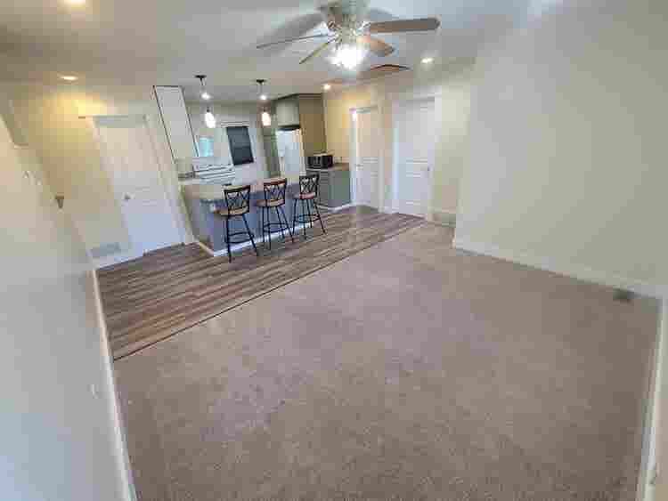 Looking for a roommate sep. 1st