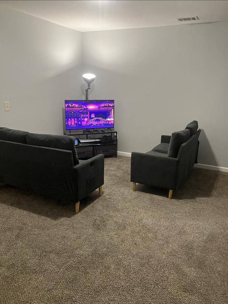 Room available $

a month