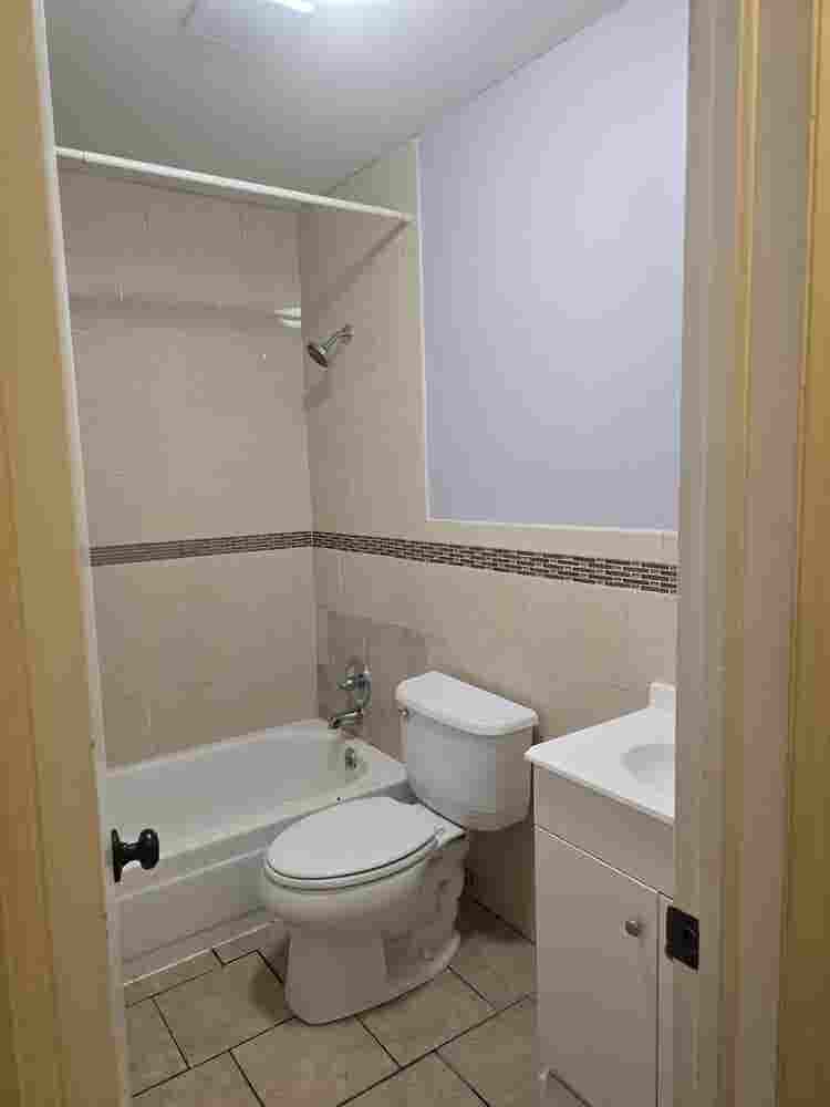 Bath for rent ASAP