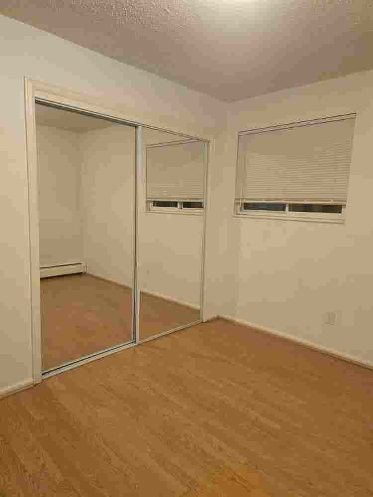 Bath for rent ASAP