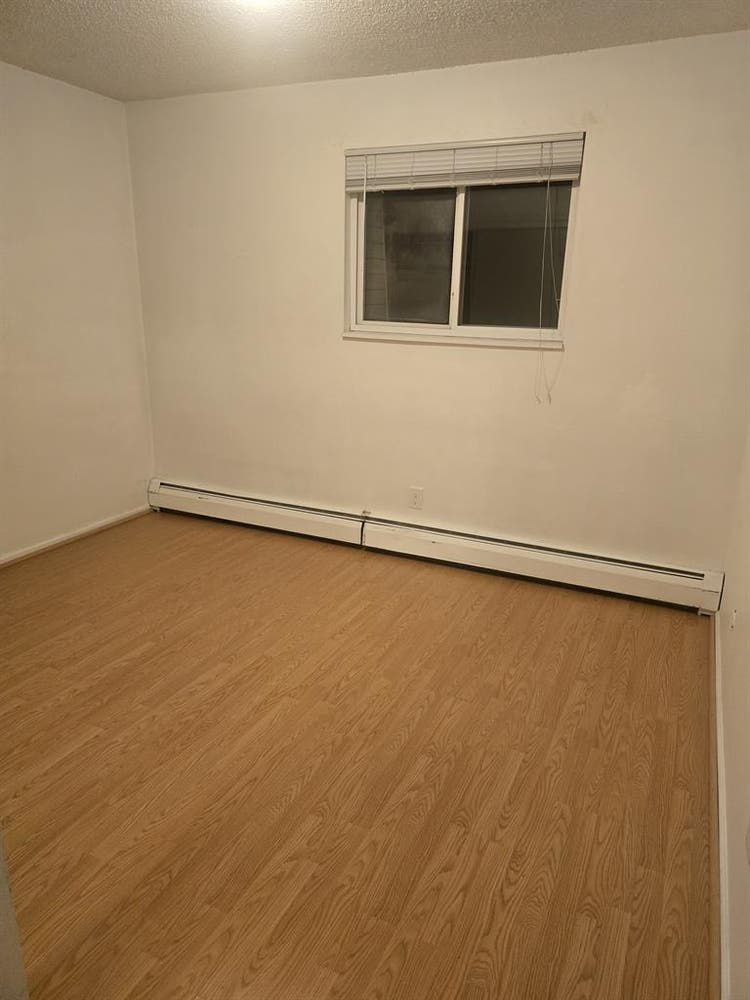 Bath for rent ASAP