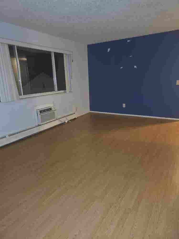 Bath for rent ASAP