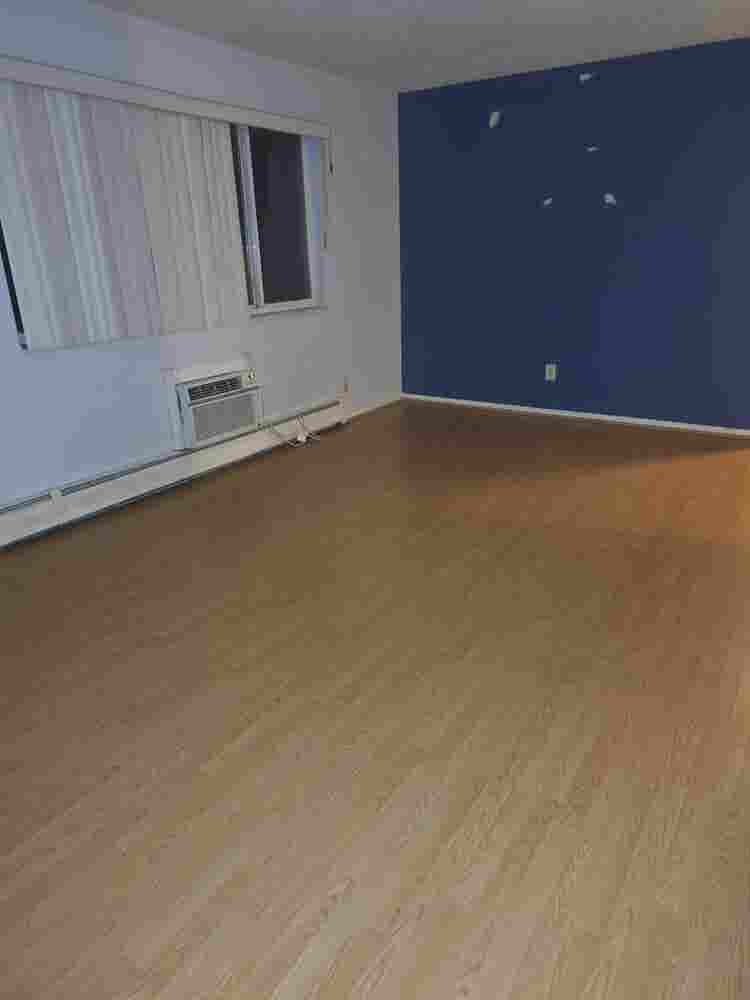 Bath for rent ASAP