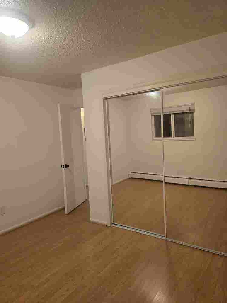 Bath for rent ASAP