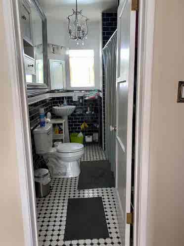 Room Available in 3-Bedroom Apt