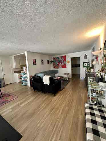 Private Room & bath available
