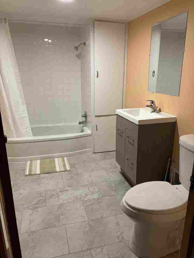 Room for rent!
