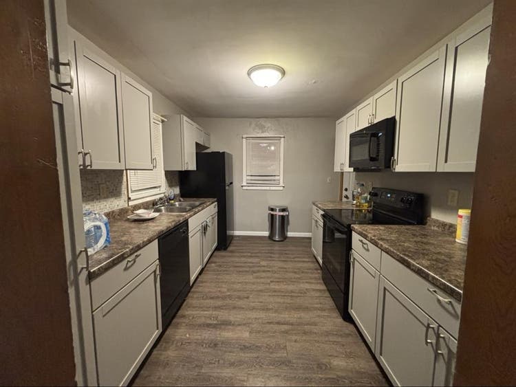 Room for rent!