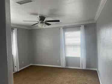 $ BEAUTIFUL ROOM FOR RENT