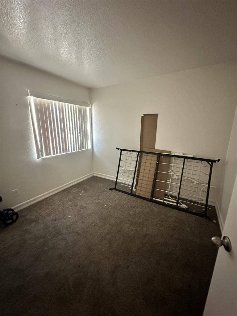 Private room, own bathroom,