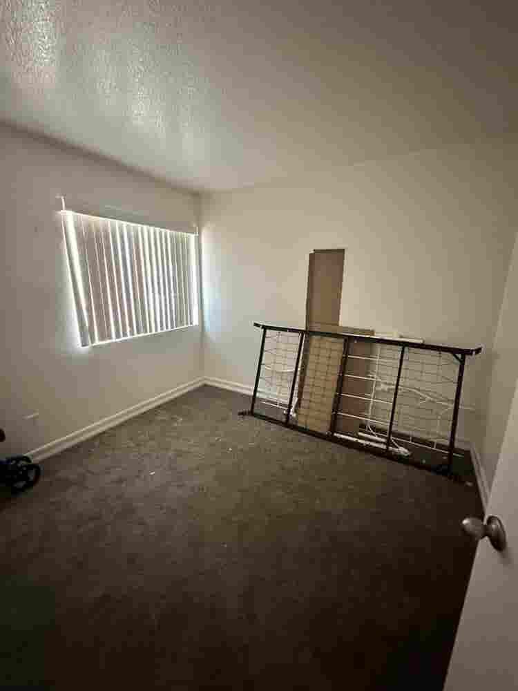 Private room, own bathroom,
