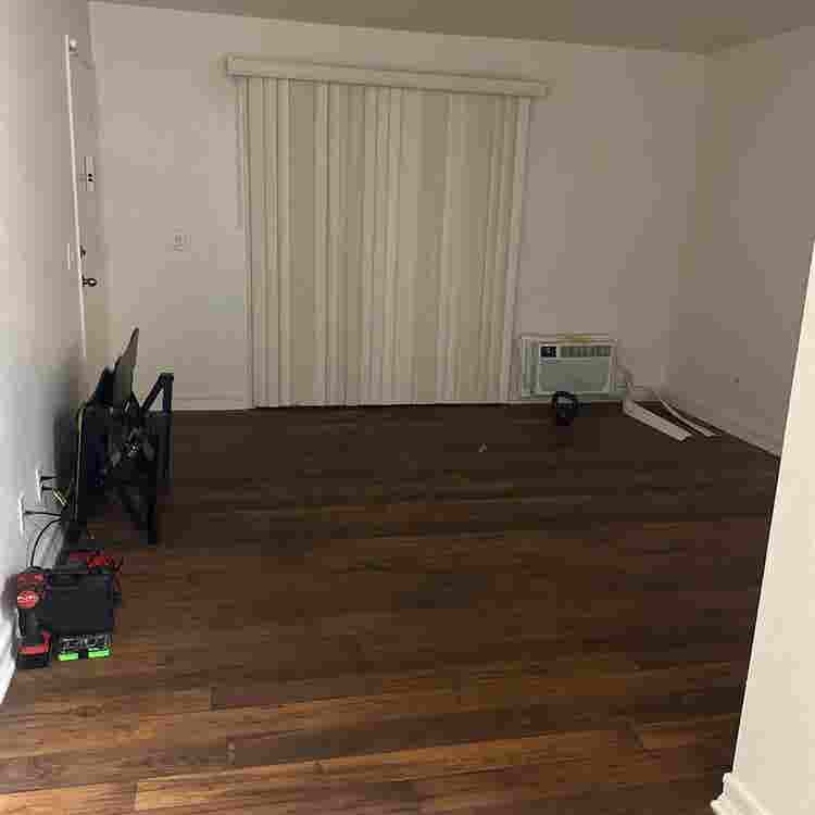 Private room, own bathroom,