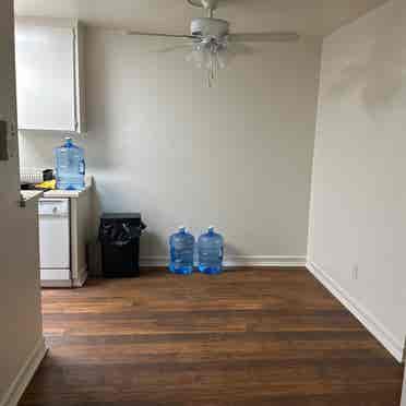 Private room, own bathroom,