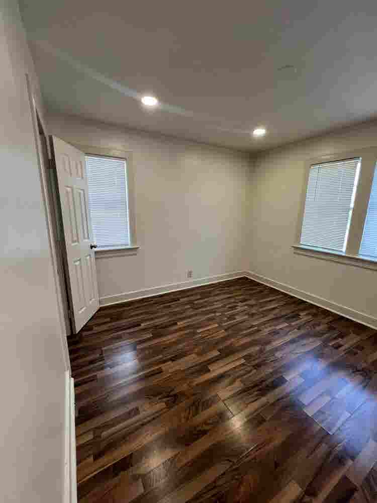 Room available in Mid City LA