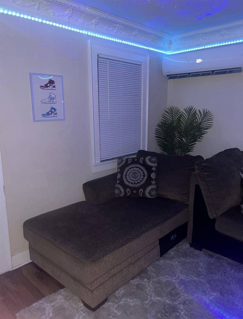 Room available in Mid City LA