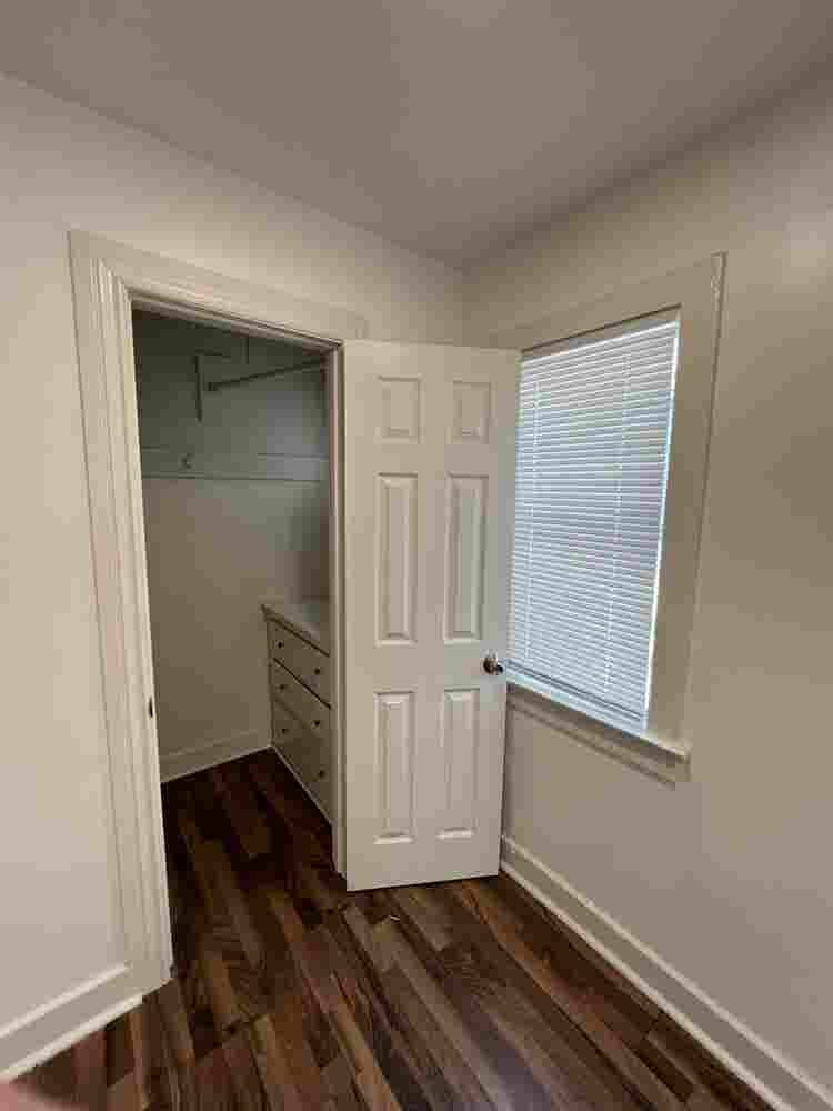 Room available in Mid City LA
