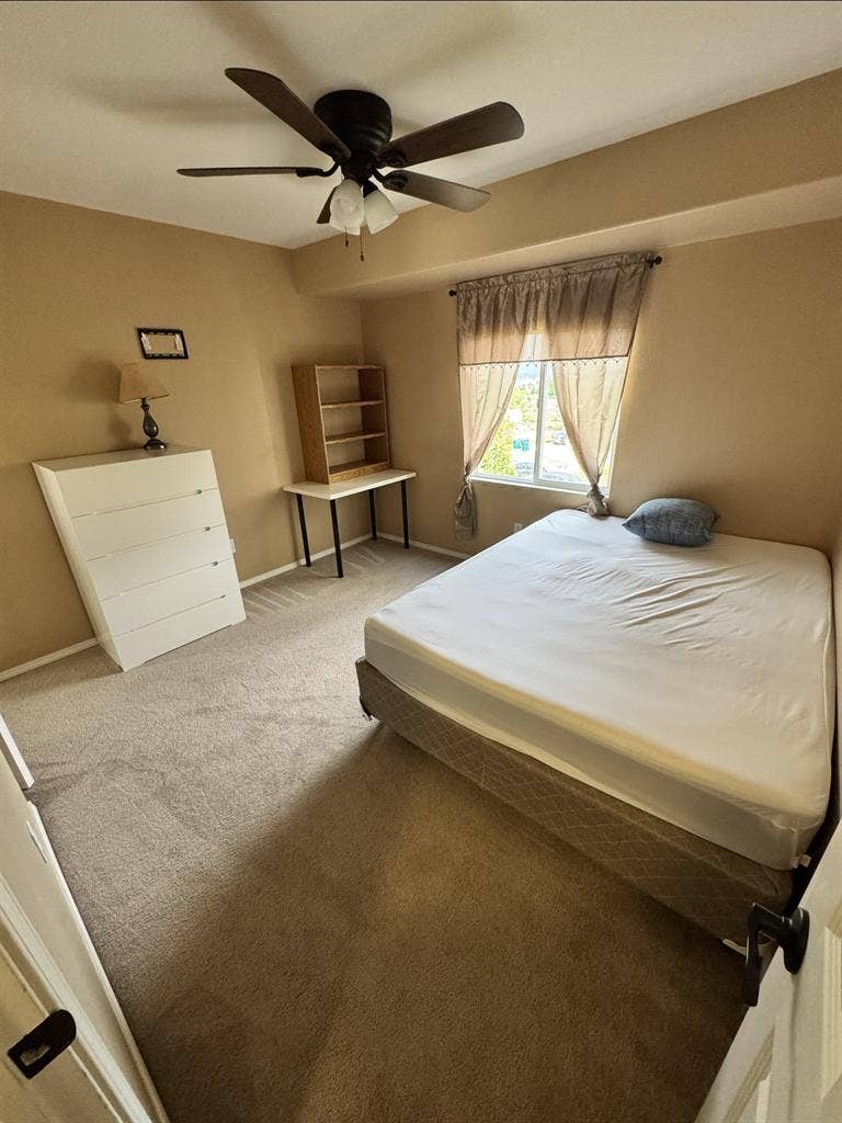 Quiet North Gate home with a View!