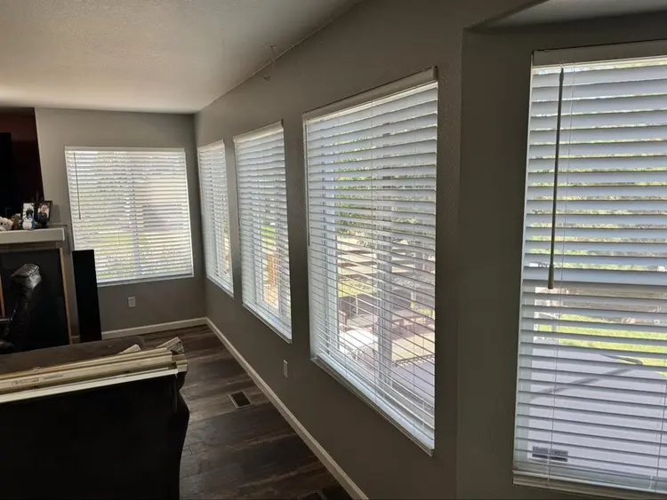 Quiet North Gate home with a View!