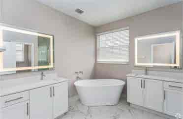 Private room in clean quite home