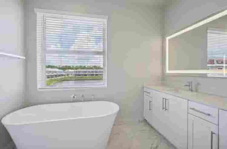 Private room in clean quite home
