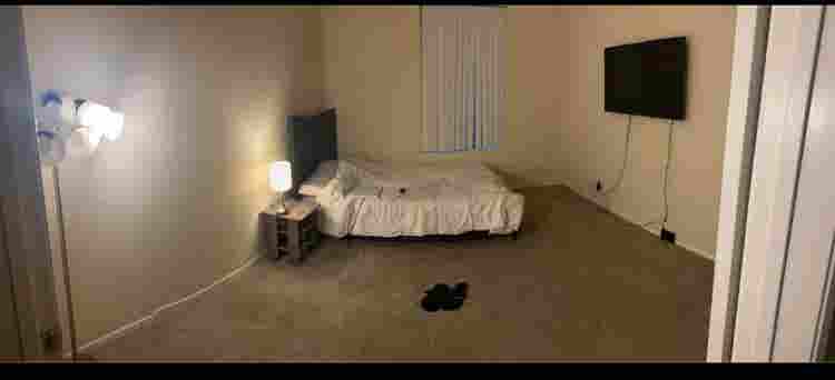 Room for rent in the center of LA