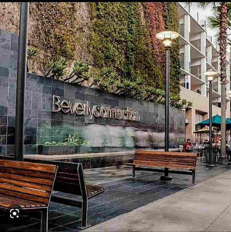 Room for rent in the center of LA
