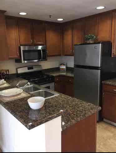 Room for rent in the center of LA