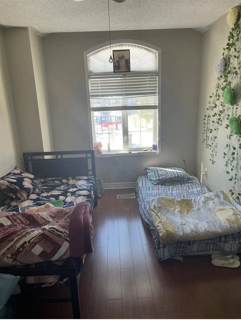 Room for rent house .girls only