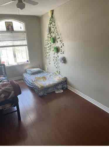 Room for rent house  .girls only
