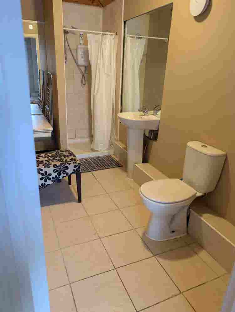 Rooms to let