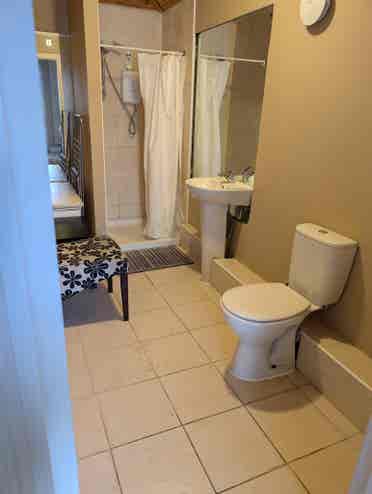 Rooms to let