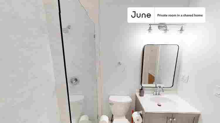 4 BR in Chicago