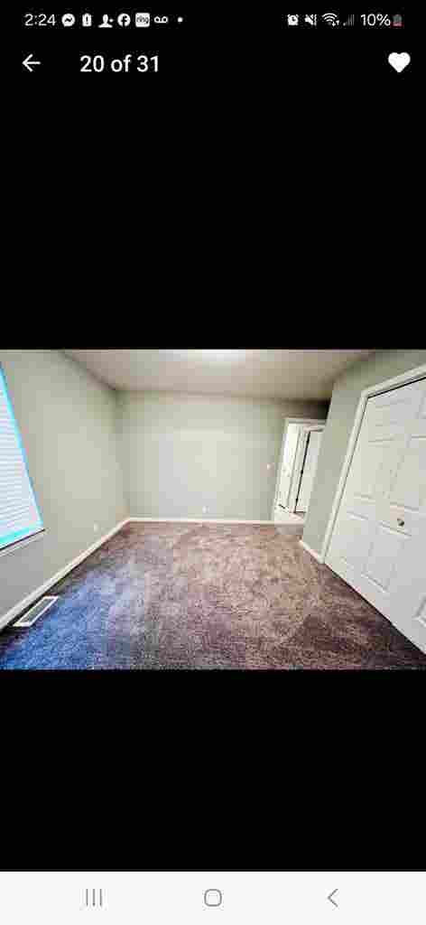 Looking for  female roommates i