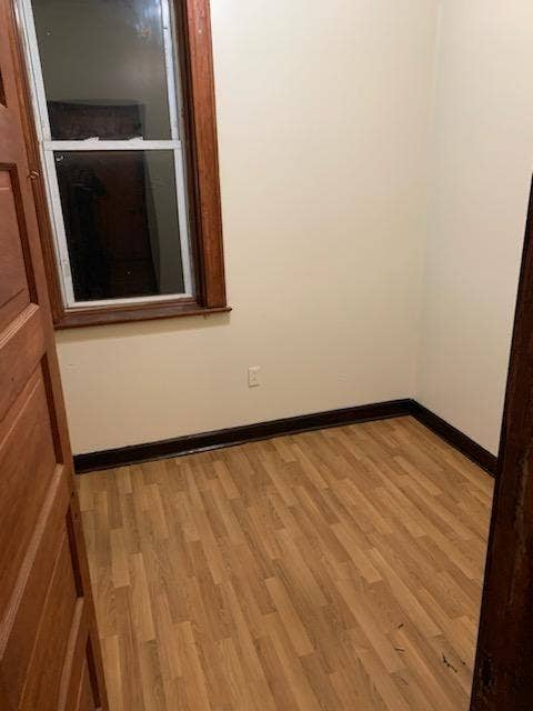 Pilsen for MALE roommate!