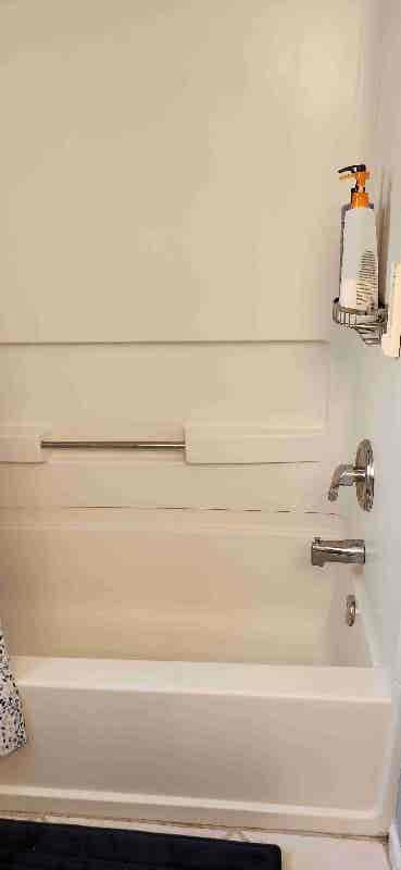FEMALE ROOMMATE WANTED!
