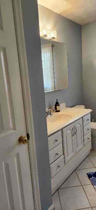 FEMALE ROOMMATE WANTED!
