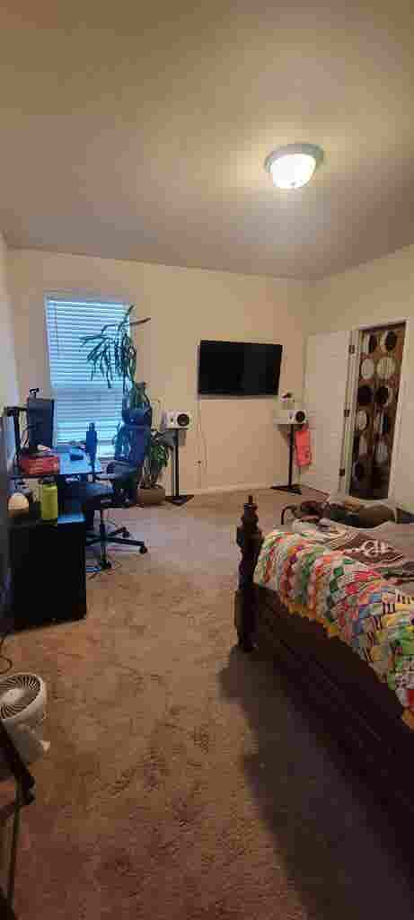 Room Available South Austin