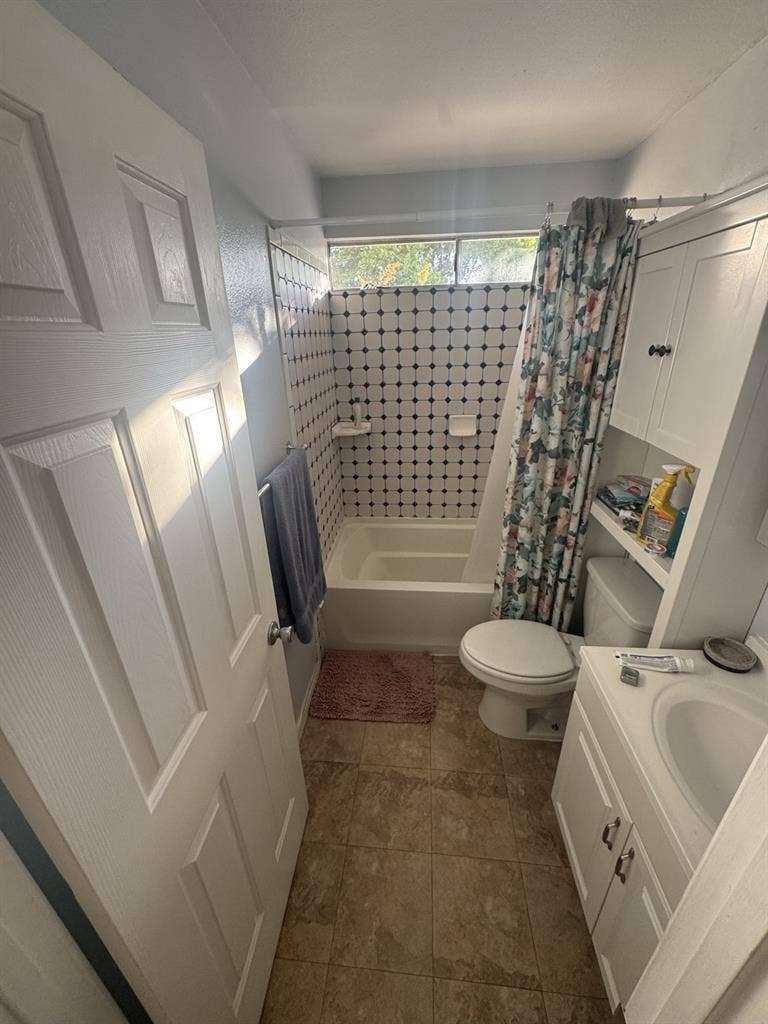 $ a month 
Townhouse near UNR
